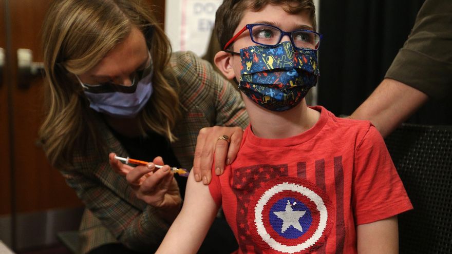 En España comienzan a vacunar con Pfizer a niños de entre 5 y 11 años