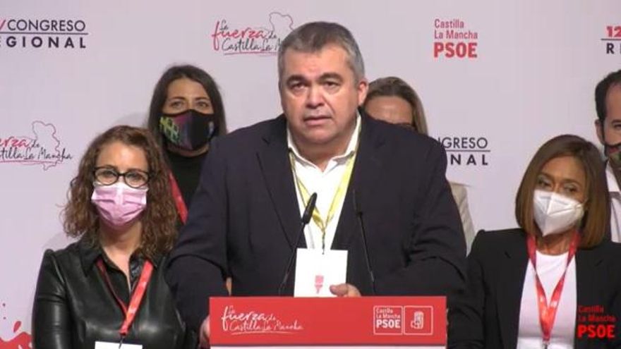 Santos Cerdán: "El patriota Casado quiere eliminar los derechos laborales de los trabajadores de este país"