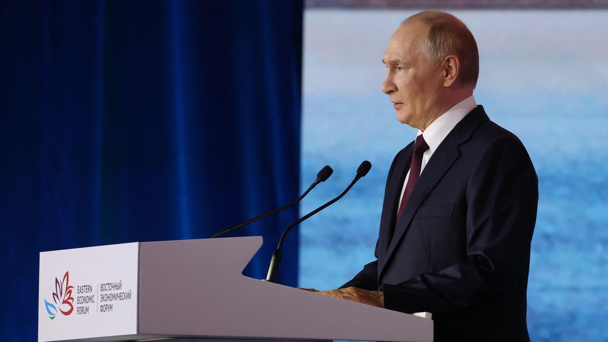 Putin vuelve a rechazar la presencia de tropas extranjeras en Ucrania tras la paz y dice que serían “objetivo legítimo”