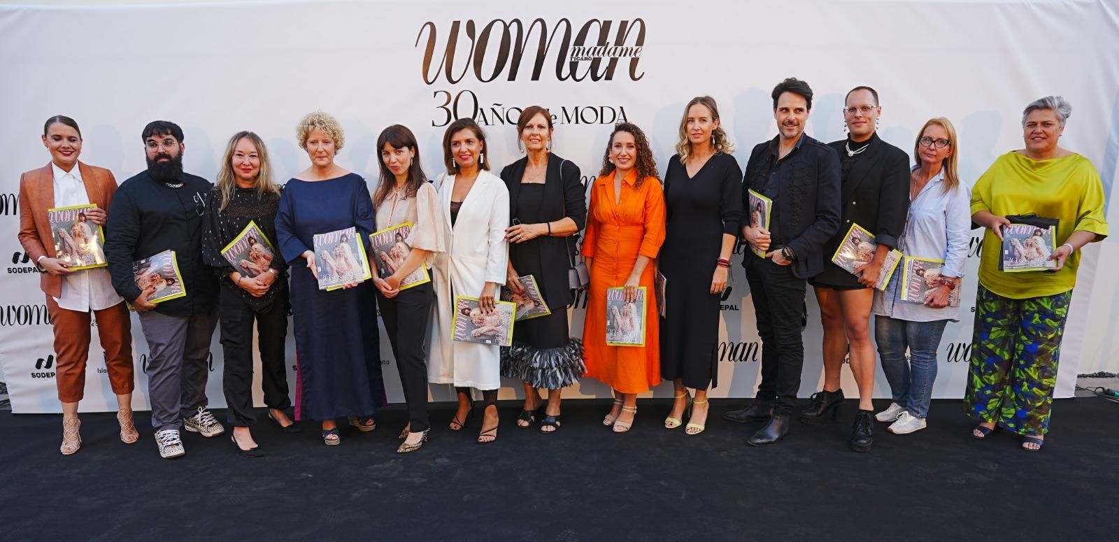 Foto de familia del evento.