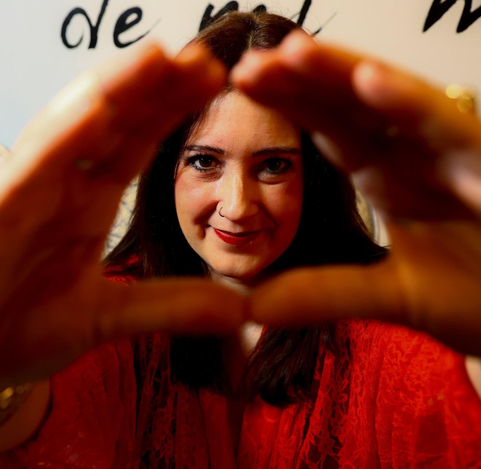 La cineasta Estela Cubilla, con formación en perspectiva de género, reconoce el reto que supuso grabar un documental como éste.