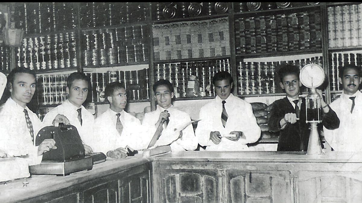 Llaman en Laciana a ceder material para componer una exposición temporal sobre los economatos mineros