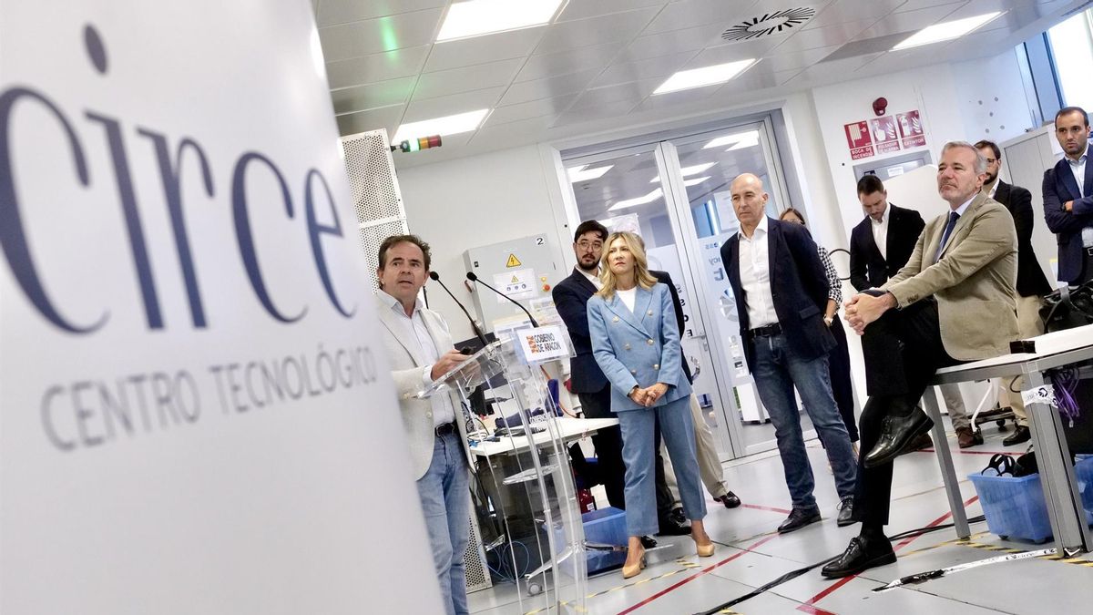 El presidente del Gobierno de Aragón, Jorge Azcón, durante la presentación del proyecto de la futura sede de CIRCE en el DAT Alierta.