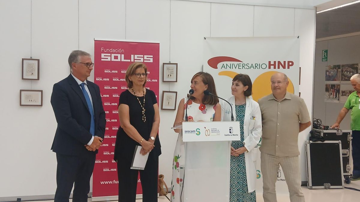 Presentación de la exposición "Cafeterrías" en el Hospital Nacional de Parapléjicos