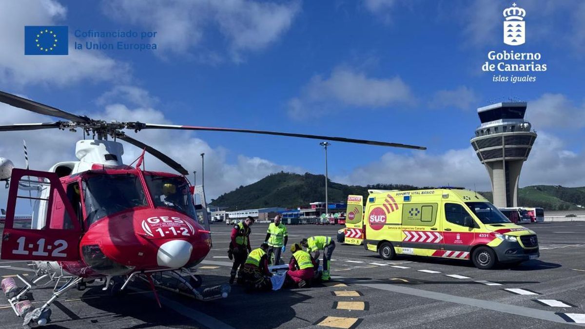Una senderista es rescatada por el helicóptero del GES tras sufrir una caída en Tenerife