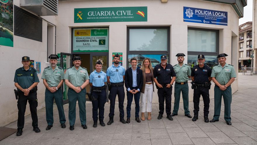 Casares visita el SATE de Noja