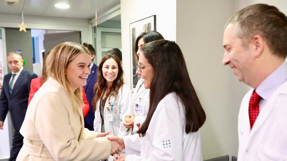 El PP blinda a la gerente del principal hospital de Balears pese a una denuncia por acoso laboral y la 'fuga' de cargos