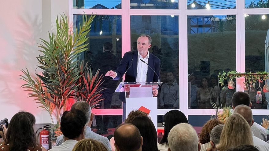 Esparza anuncia un congreso en el que se designará a su sucesor y pide "unidad" en UPN