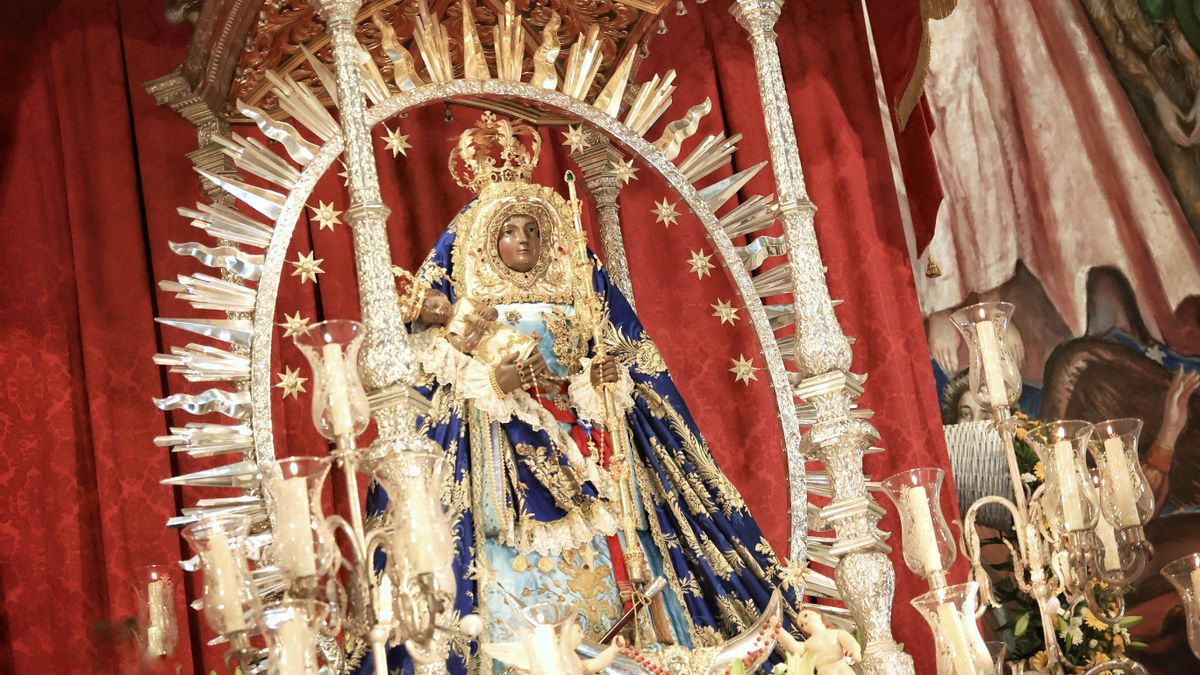 Imagen de la virgen de Candelaria, este domingo.