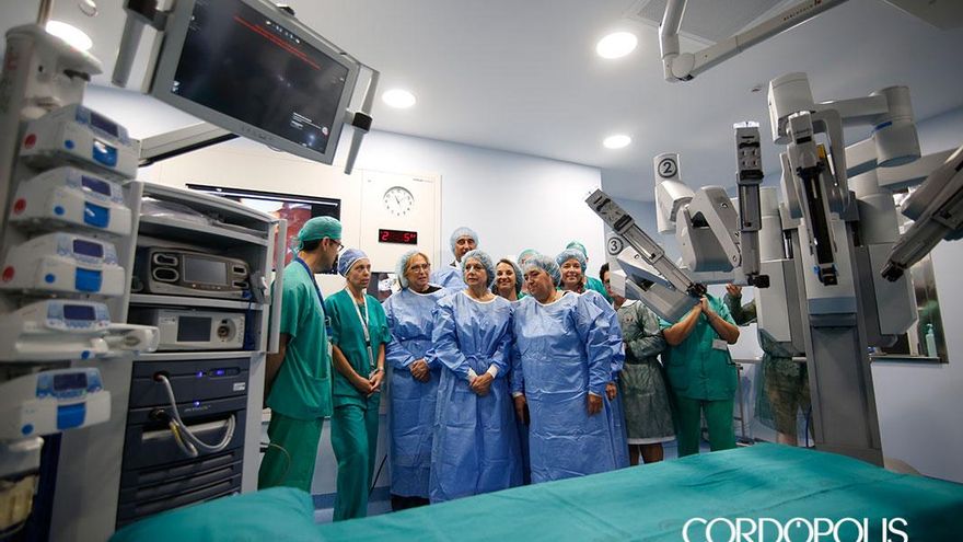 El Reina Sofía incorpora la cirugía robótica a los trasplantes