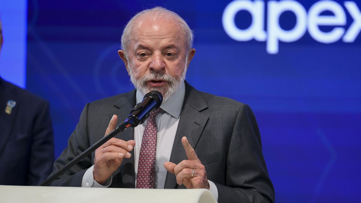 El presidente de Brasil, Luiz Inácio Lula da Silva, este lunes en Hannover (Alemania). EFE/EPA/HANNIBAL HANSCHKE