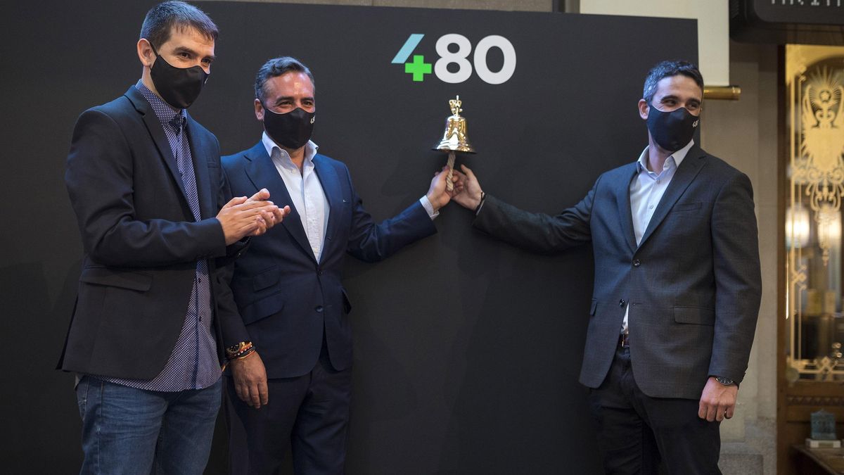 Sergio Aguado, Vicente Montesinos y Alfredo R. Cebrián, directivos de Cuatroochenta en su debut en el BME Growth.