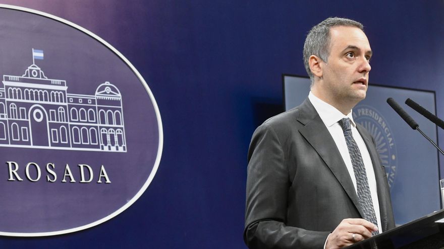 El Gobierno pidió al Congreso no poner "palos en la rueda" y acompañar "una Argentina sin el peso del Estado"