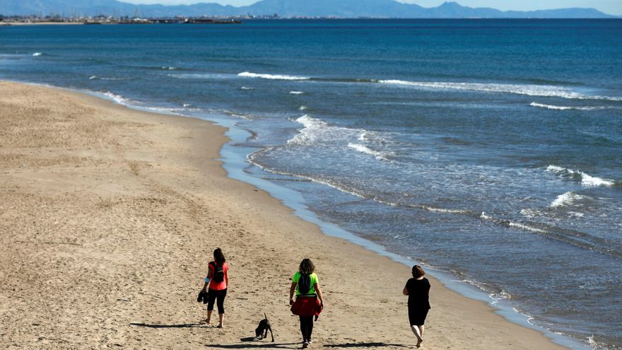 En la imagen, la playa de Sagunto, en Valencia.EFE/Kai Försterling