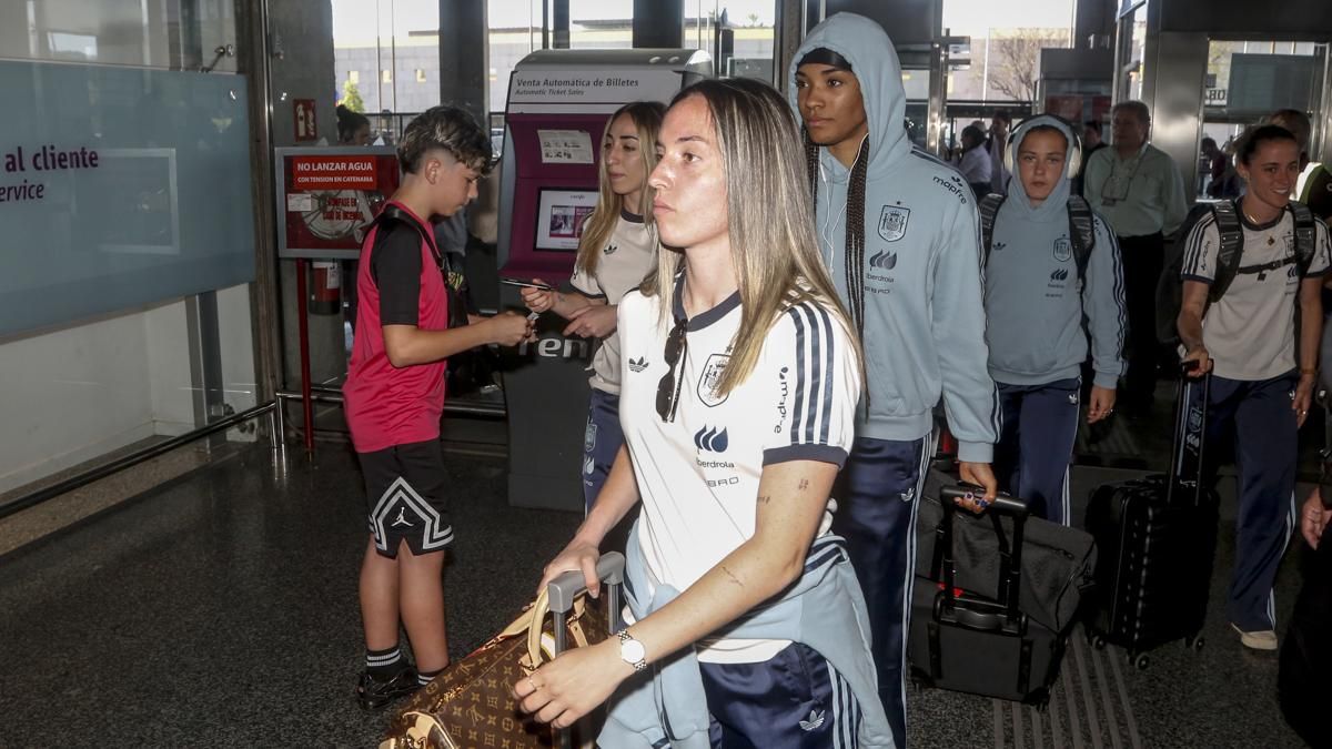 Llegada a Córdoba de la Selección Española de Fútbol Femenina