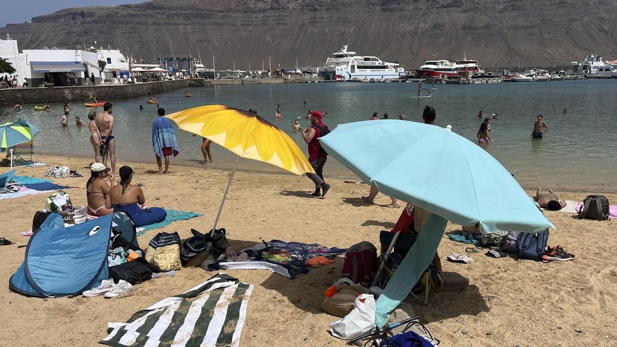 Canarias seguirá bajo intenso calor este miércoles con máximas de 37ºC