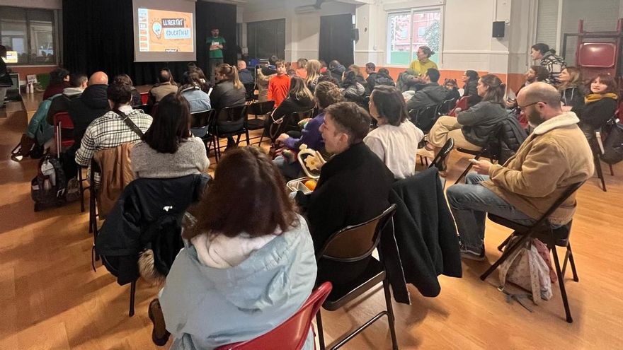 Famílies pel Valencià creu “catastròfica” la llei educativa de Rovira i Mazón “en l’àmbit pedagògic, emocional i d’inclusió”