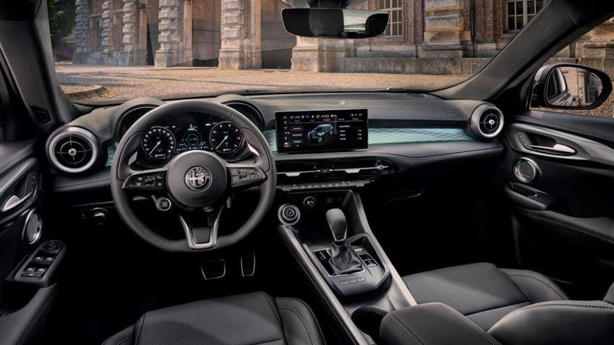 Habitáculo del Alfa Romeo Tonale.