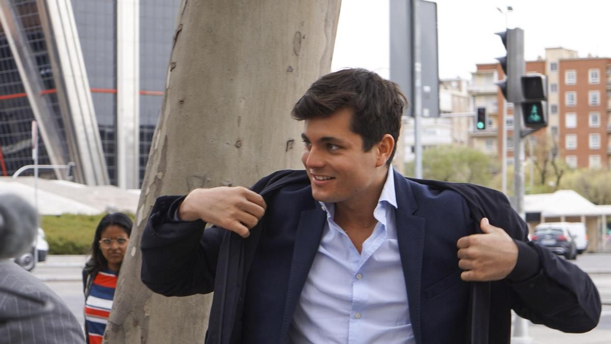 Vito Quiles ofrece al juzgado su comparecencia voluntaria pero evita entregarse a la Policía
