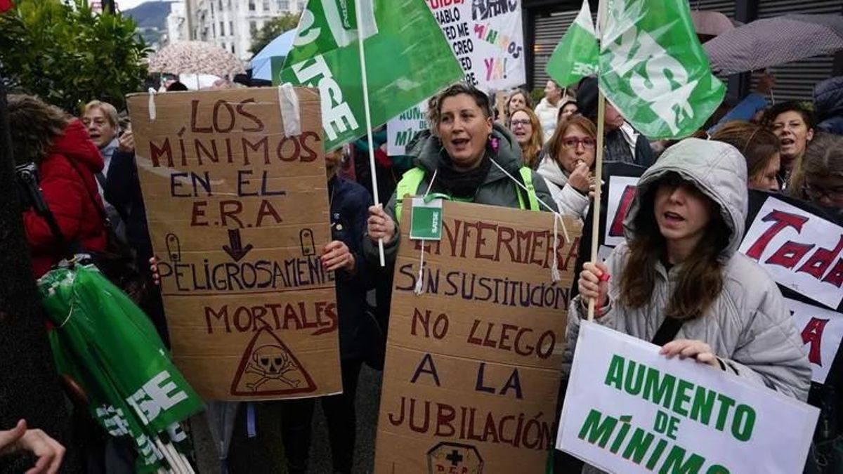 El Gobierno de Asturias indemnizará a una trabajadora que encadenó 15 años de contratos temporales pese a tener plaza fija