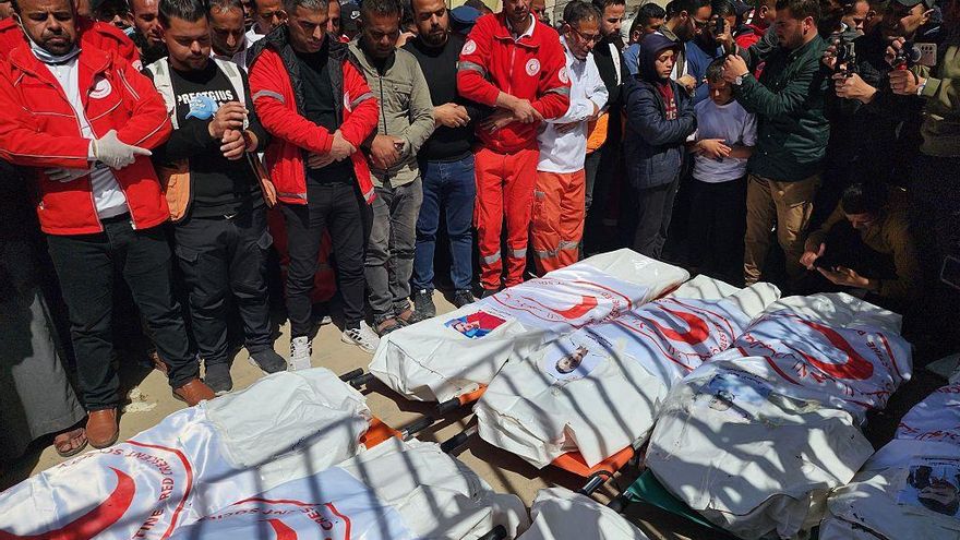 De las mentiras al “estado mental” de los soldados: cómo Israel intenta justificar el asesinato de 15 trabajadores humanitarios