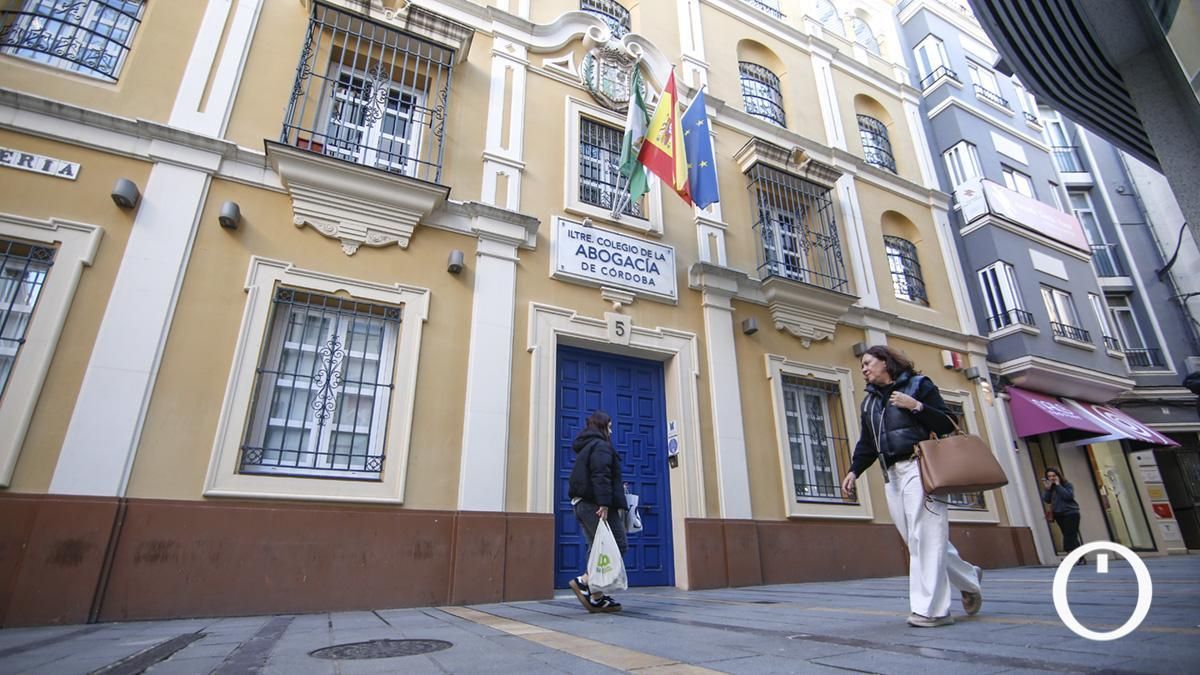 El abogado internacional Robert Amsterdam presenta en el Colegio de la Abogacía de Córdoba su libro 'Hacienda y el Estado Dual'