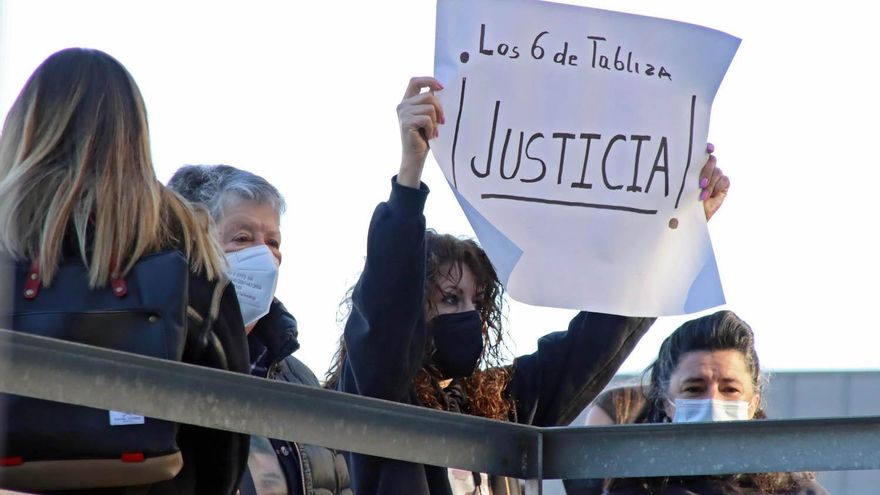 Peio García/ICAL. Familiares de los fallecidos en el pozo Emilio del Valle de la Hullera Vasco Leonesa