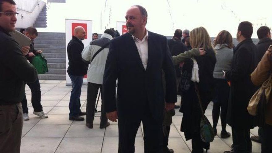 La justicia investiga a un alto cargo de la Diputación de Granada por vender una finca familiar para instalar una macrogranja