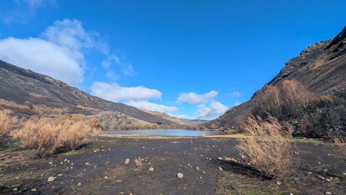 El Lago de La Baña y la ceniza depositada en el fondo del espacio