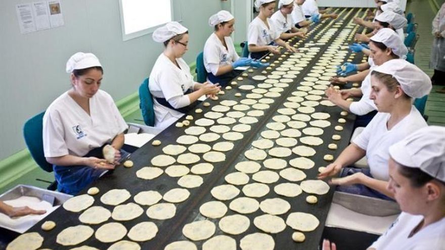 Crece la brecha salarial: las mujeres ganan 4.500 euros menos al año que los hombres en Castilla-La Mancha