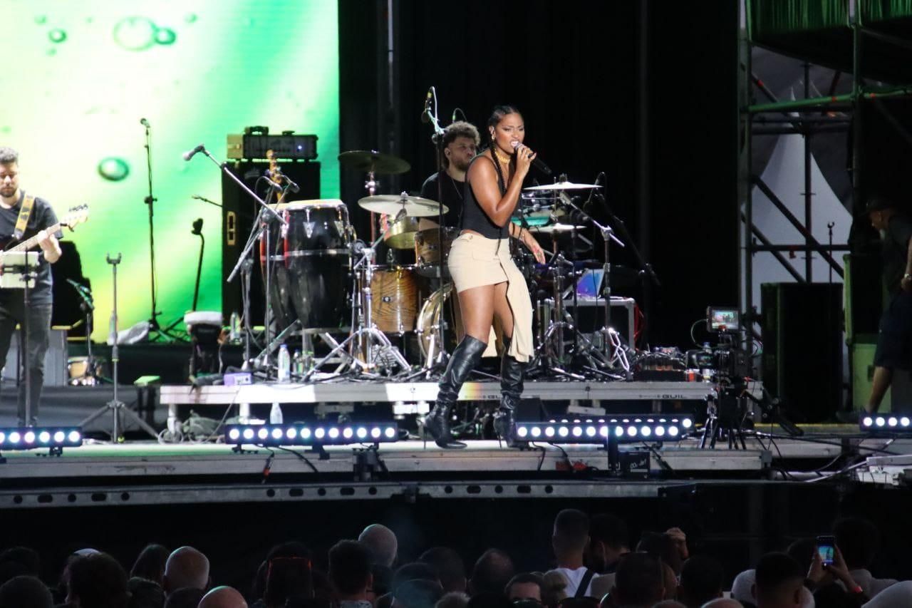 Nia Correia durante su actuación. JOSÉ AYUT