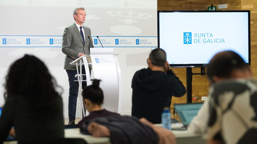 Rueda defiende el enésimo cambio en la ley eólica que da facilidades a empresas con permisos suspendidos por un juez