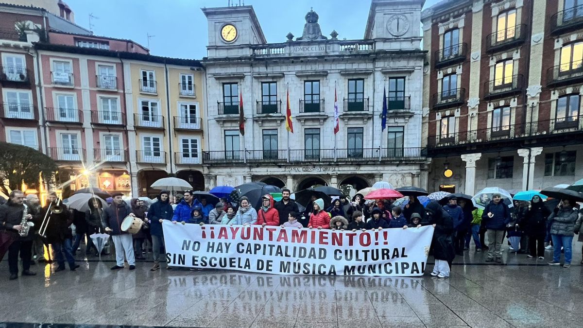 La crisis de la escuela de música de Burgos: 700 alumnos y 25 profesores en el limbo por la gestión del Ayuntamiento