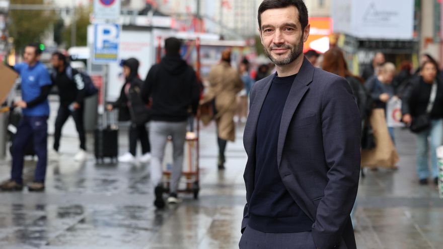 El ministro Bustinduy alerta sobre los peligros de "ultrarricos" como Elon Musk: "Está jugando al 'Risk' con las democracias europeas"