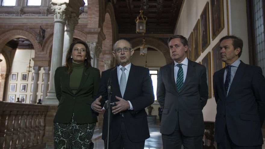 Los sindicatos proponen a un ex alto cargo de Montoro para mediar en el conflicto con la Agencia Tributaria