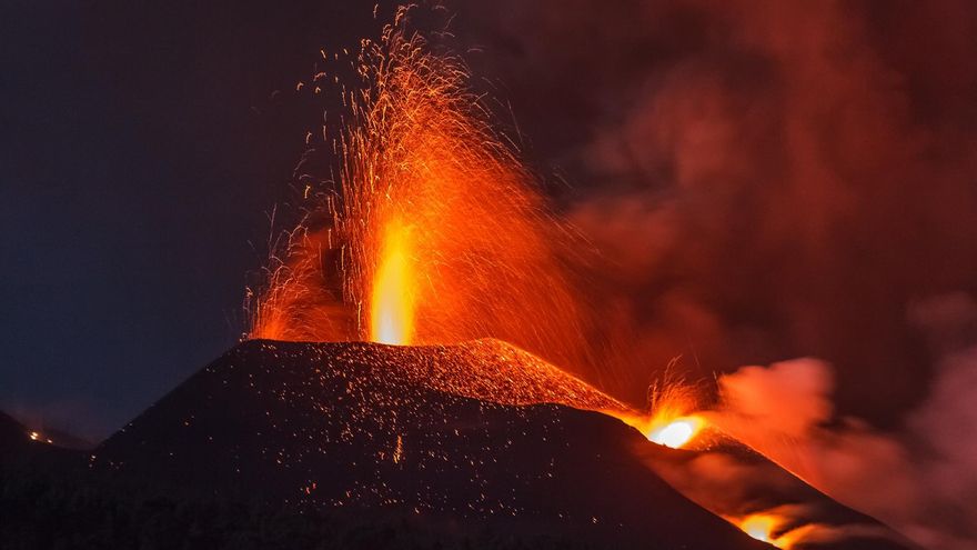 El cono del volcán tiene unos 200 metros y la altura final dependerá de la duración o el tipo de material