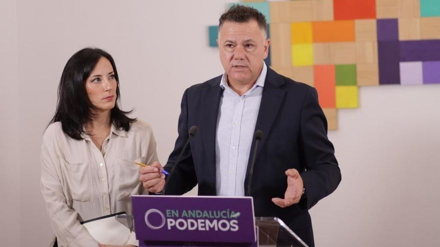 El portavoz adjunto del grupo parlamentario Por Andalucía, Juan Antonio Delgado, este lunes.