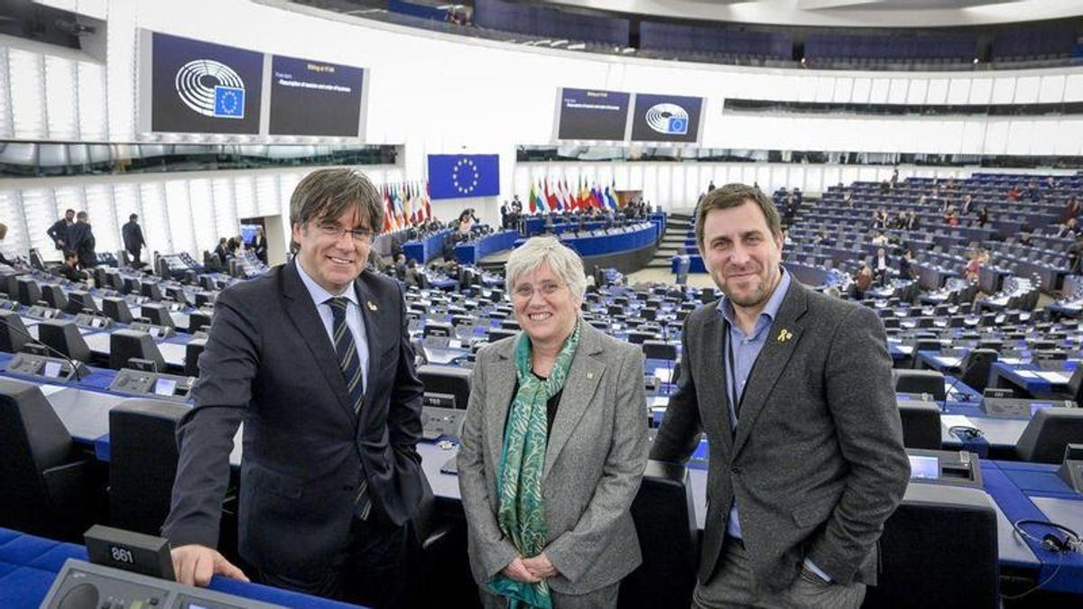 Puigdemont, Ponsatí y Comín, en la sede de Estrasburgo del Parlamento Europeo.