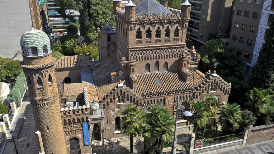 La villa de Madrid con un palacete de inspiración neomudéjar y singulares vidrieras que está declarado Bien de Interés Cultural