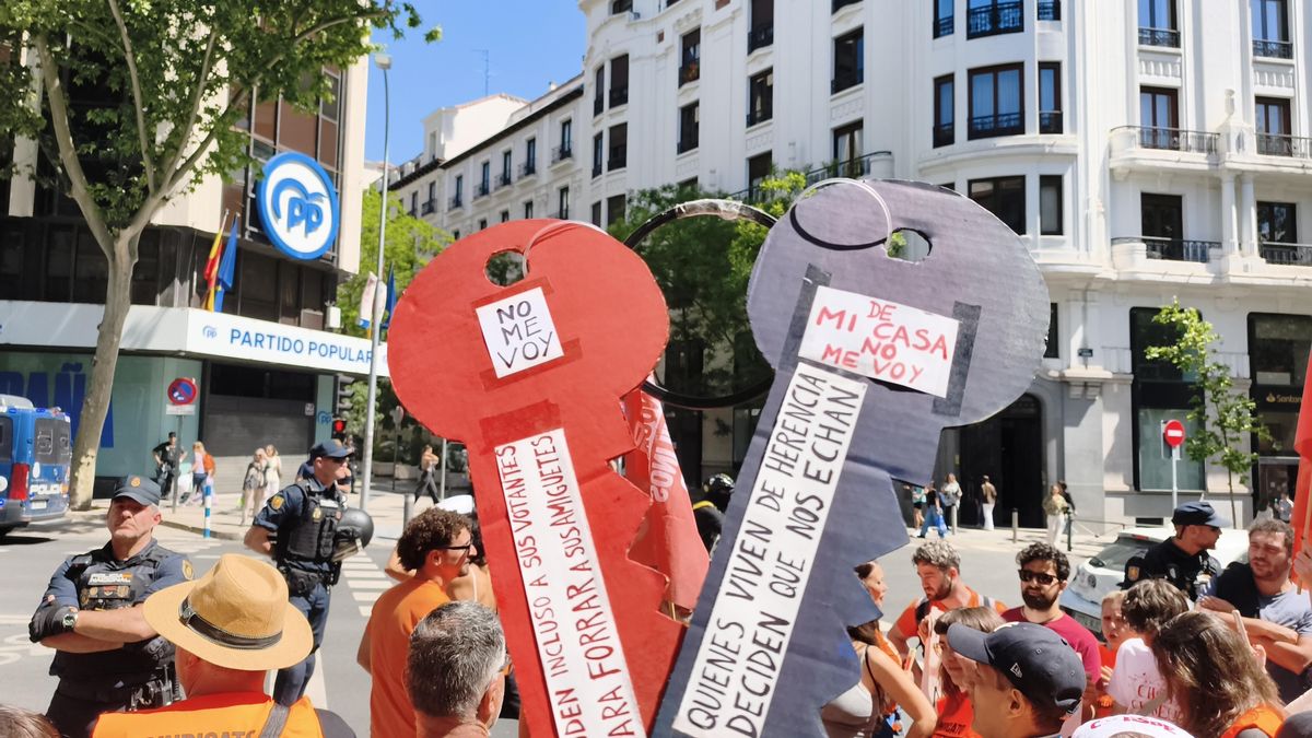 Manifestación de activistas por la vivienda en Génova