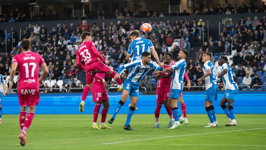 El Tenerife vuelve a tropezar con su árbitro de los horrores