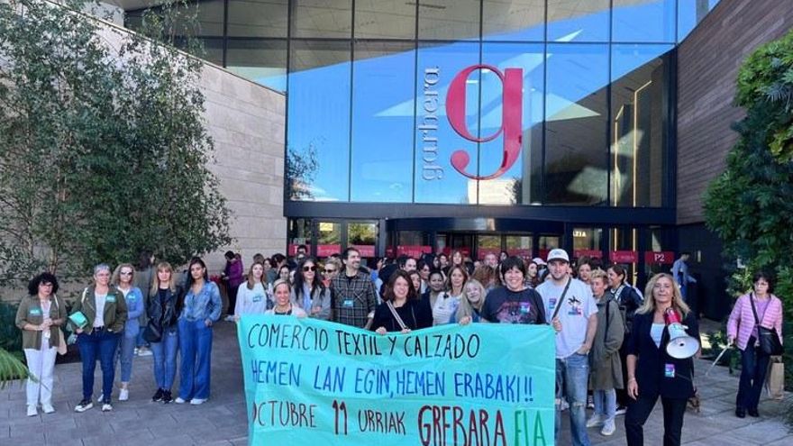 El comercio textil en Euskadi suma 10 días de huelga para defender un convenio propio en lugar del estatal