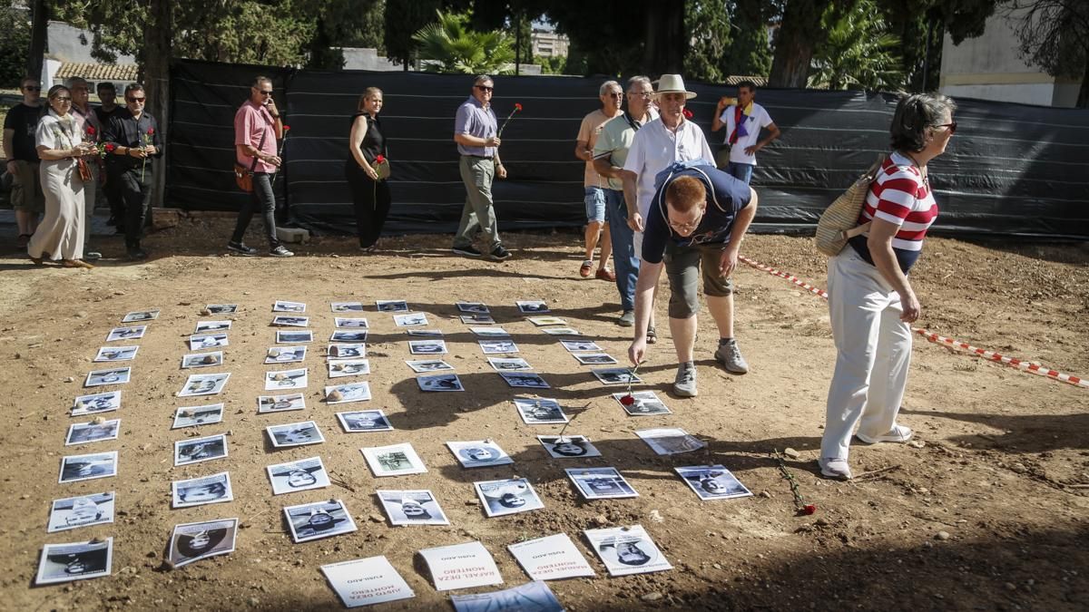Acto por el Día de las Víctimas del Franquismo en el Cementerio de la Salud