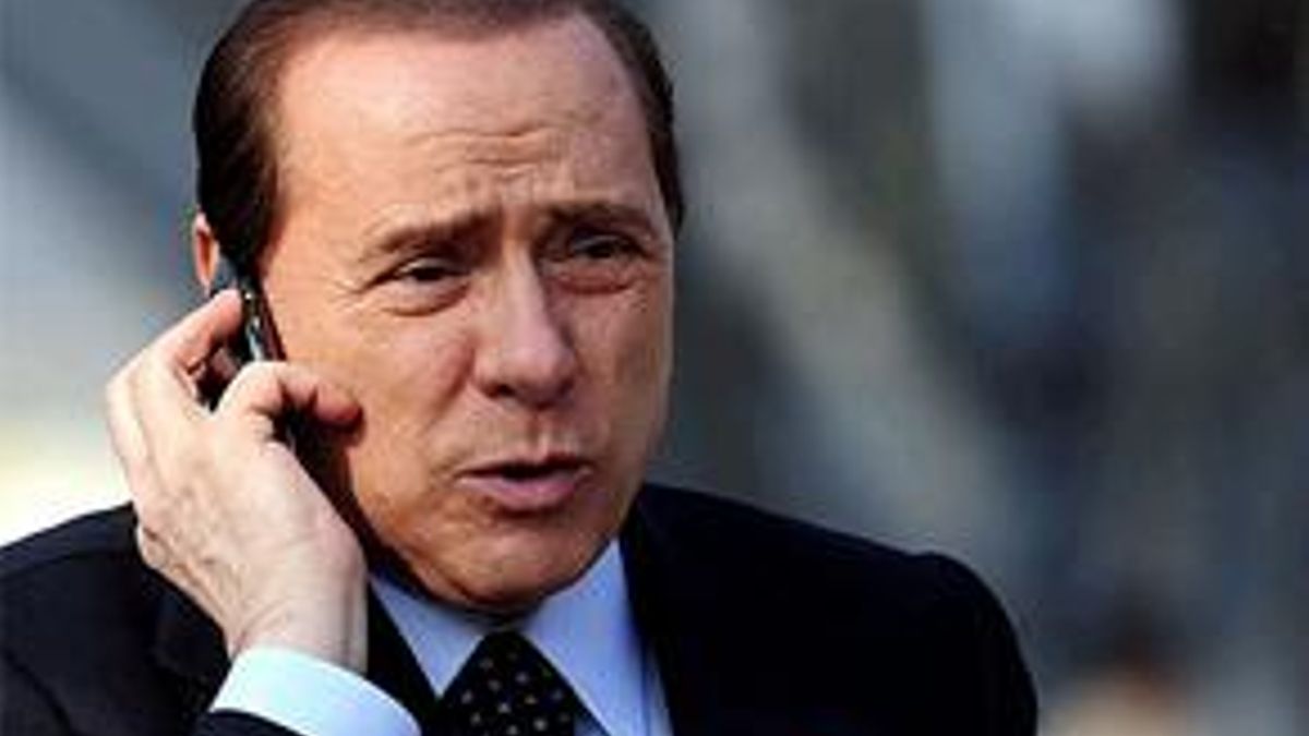 Berlusconi ofrece trabajo en Telecinco a la enfermera española que lo cuidó