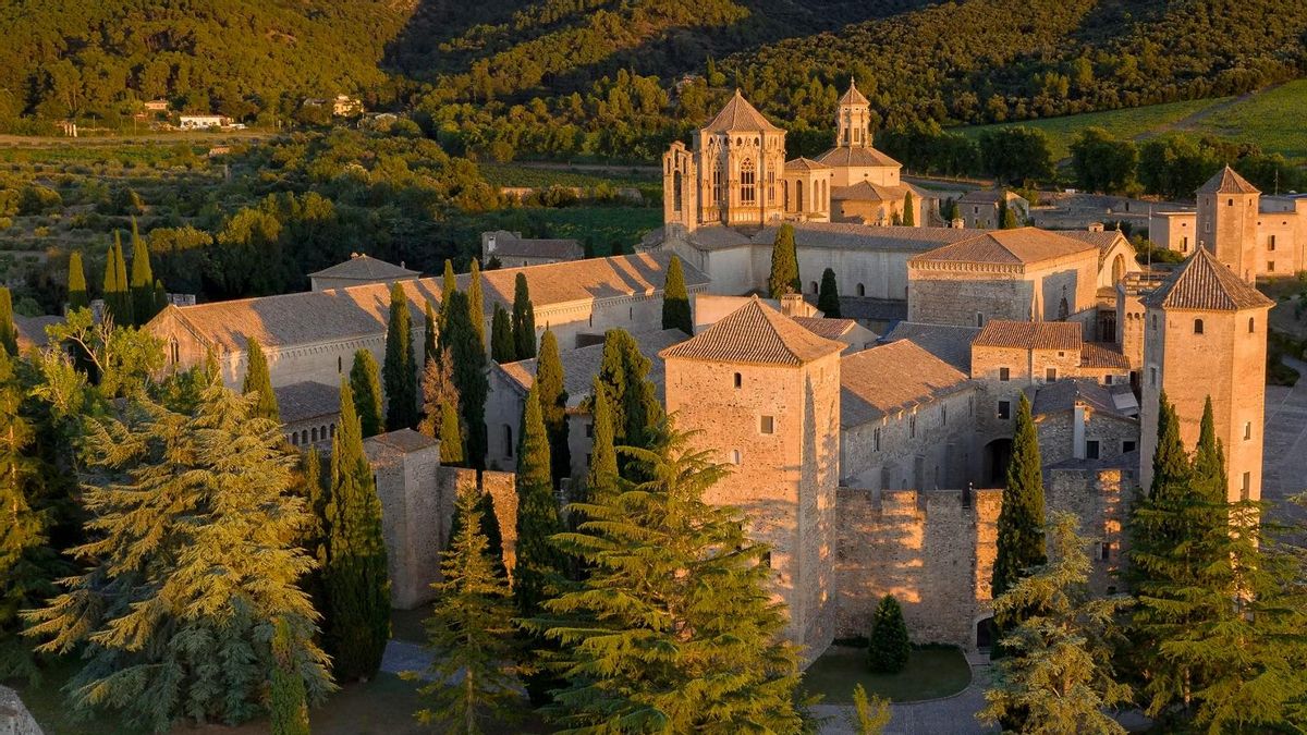 El precioso pueblo de Tarragona con un monasterio que es Patrimonio de la Humanidad y en el que descansan numerosos reyes