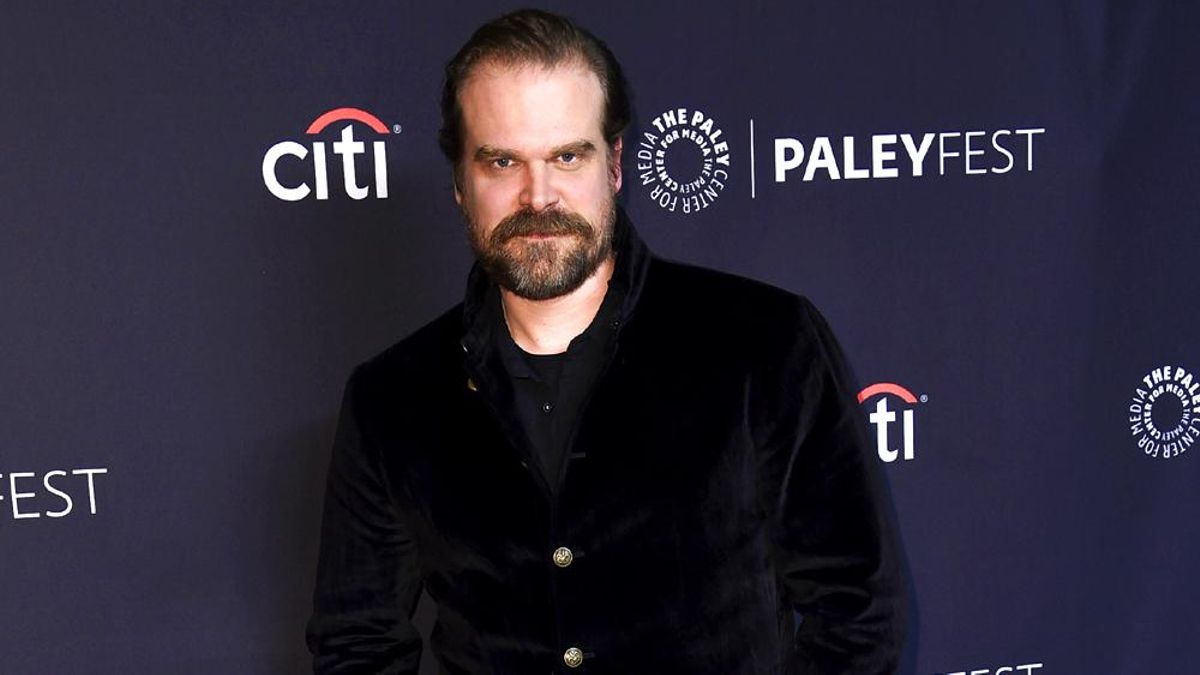 David Harbour (Stranger Things) adelanta que en la 3ª temporada hará frente a "su mayor desafío"