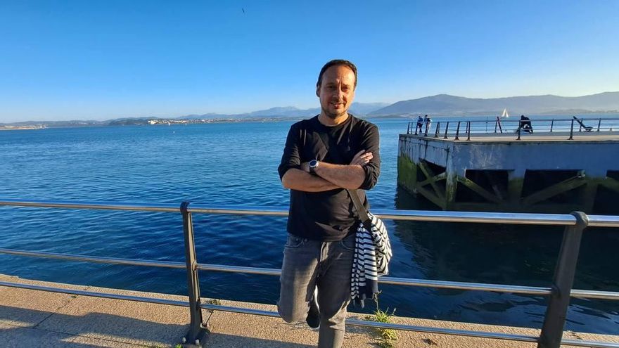 Óscar Soria Pastor dejó Madrid tras 15 años como maestro para irse a Cantabria.