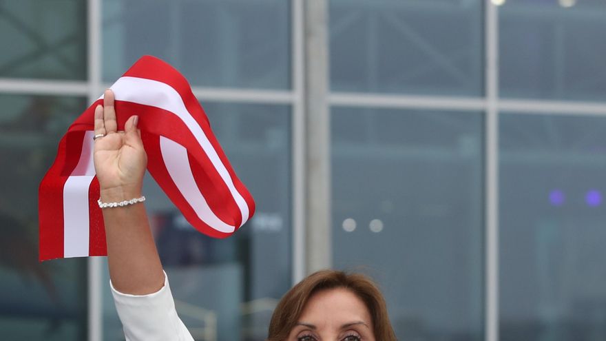 Boluarte llama a la unidad de Perú para enfrentar "a los enemigos actuales de la patria"