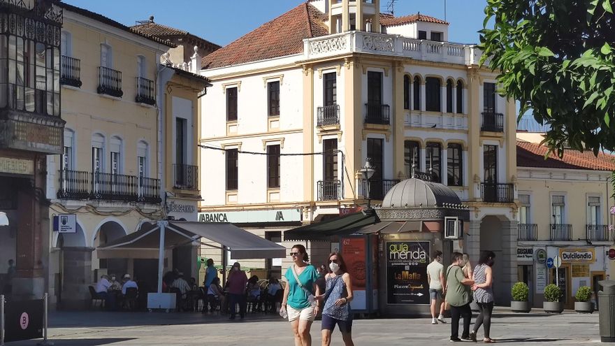 Extremadura recupera el toque de queda en municipios con más de 500 de incidencia y una elevada ocupación hospitalaria