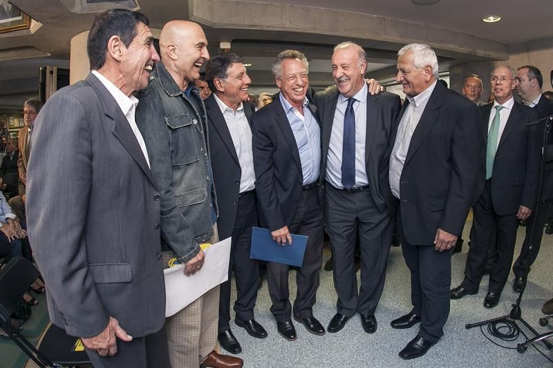 Carnevali, Morete, Brindisi, Del Bosque, Wolff y Fernández. EFE/Ángel Medina G.
